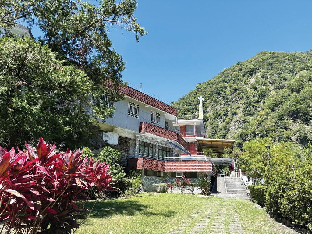 天祥天主堂雖不再舉行宗教儀式，卻成為享受靜謐自然之旅的景點